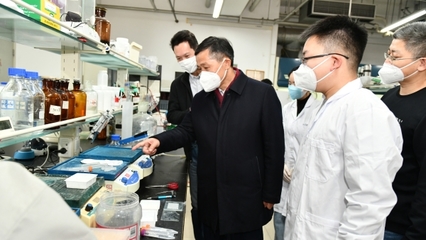 中國農業大學新聞網 學校要聞 鐘登華深入全國重點實驗室、學生宿舍和校醫院調研指導工作